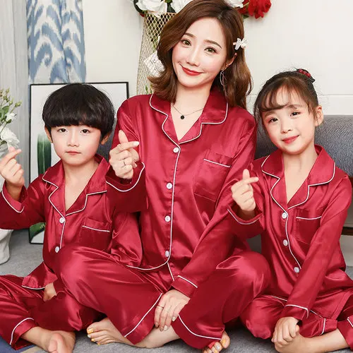 Soild Silk Children Pajamas Suit Autum Family Matching Outfits Long Sleeve Mommy and Baby Clothing Soft Mom and Me Pyjamas Set - Цвет: CQT HX 18chunhong