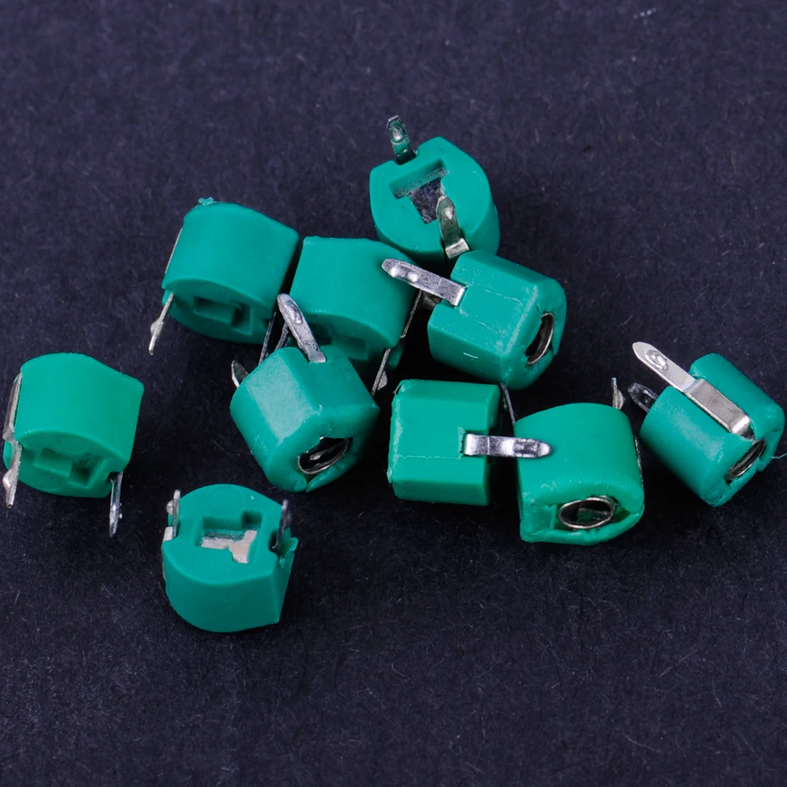 

LETAOSK 10pcs 2 Pins Plastic Metal 30pF Adjustable Variable Trimmer Capacitor Adjusting the Frequency
