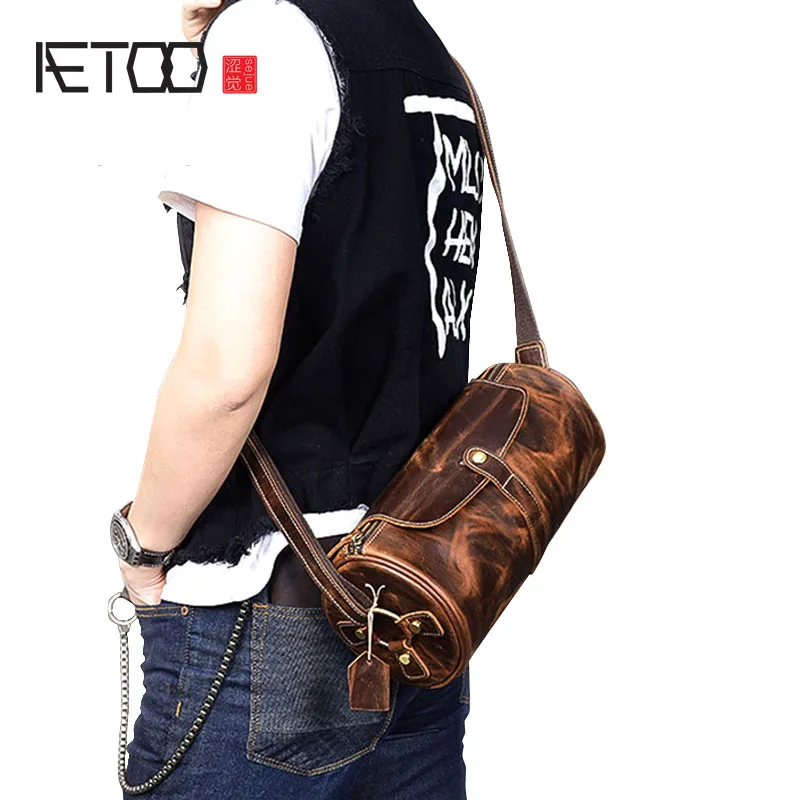 

AETOO Vintage old leather men's small messenger bag leather shoulder small bucket bag men's bag