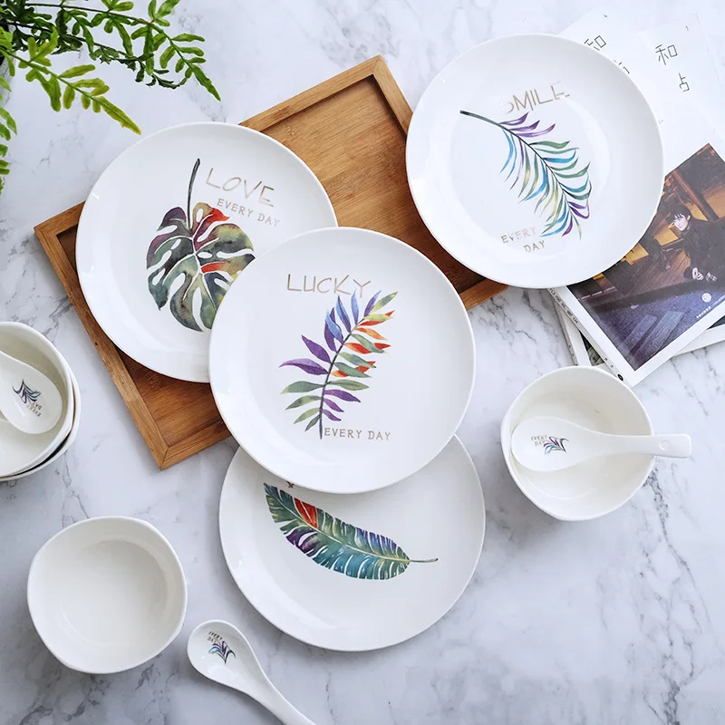 

8 Inch Round Leaf Ceramic Plate Nordic Porcelain Plant Dinner Plate Breakfast Dessert Steak Tray Bone China Fruit Dishes Plate