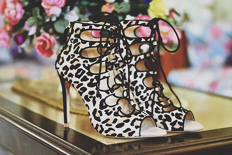 

Fashion brand new Peep Toe Ankle Lace Up Caged Cutouts High heels Female Summer Sandals Boots elegant ladies party Shoes