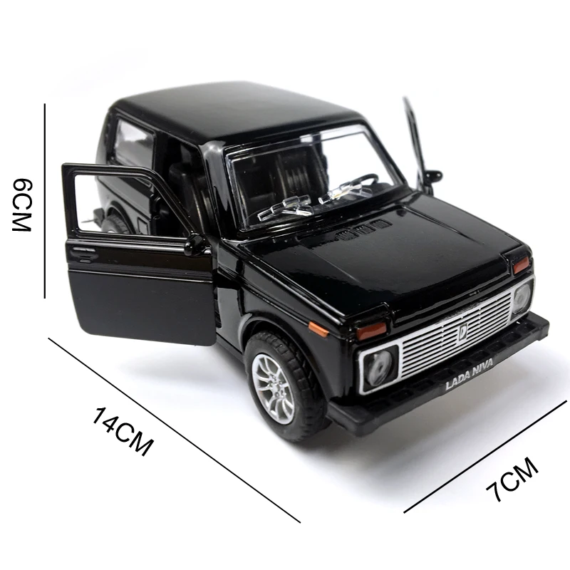 Литые под давлением автомобильные 1:28 масштаб Lada Niva 1:32 Масштаб Priora/2106 модель автомобиля коллекционная игрушка автомобиль со звуком и светильник