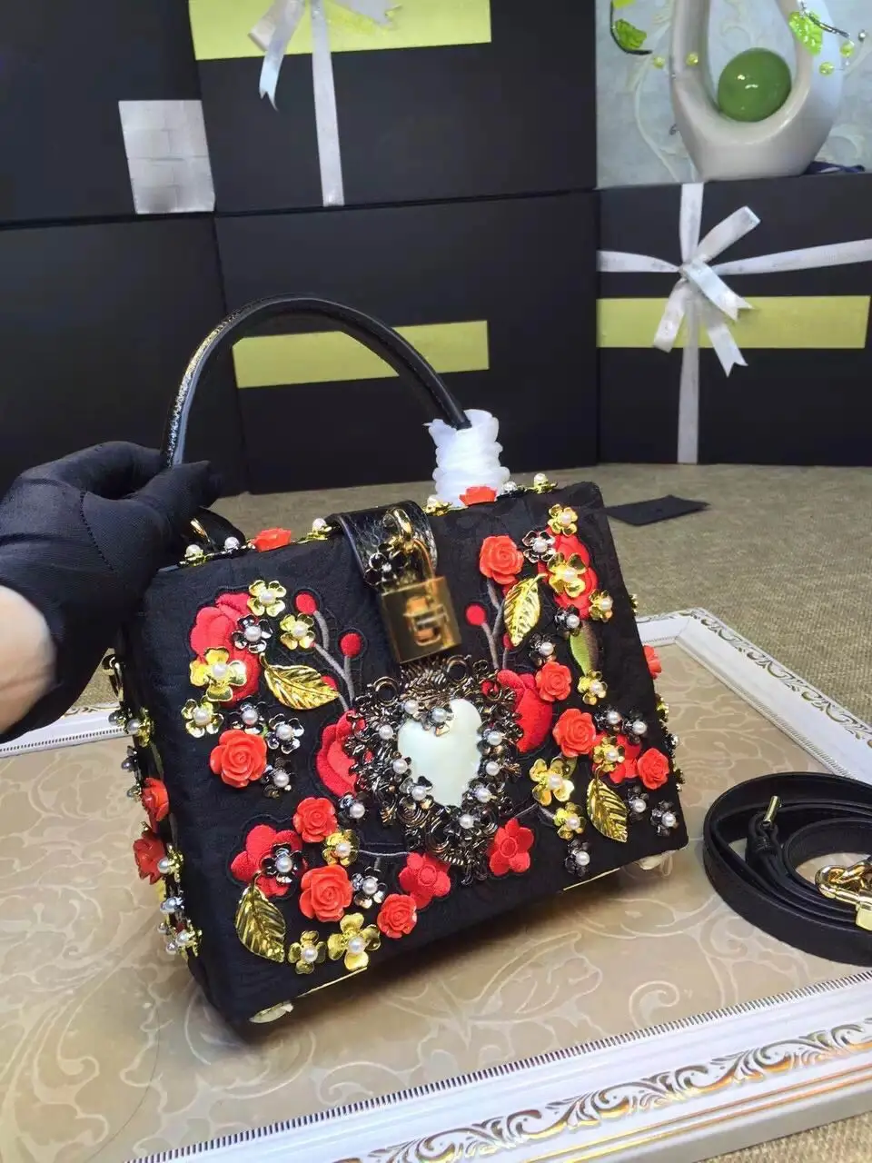 16 luxury box bag retro snakeskin embroidery Limited spell rose nail bead stereo portable box bag