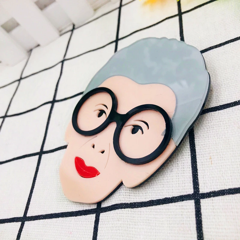 SexeMara-Large-Ladies-Acrylic-Brooch-For-Women-Girls-Big-Resin-Cartoon-Grandma-s-Head-Handmade-Funny (2)