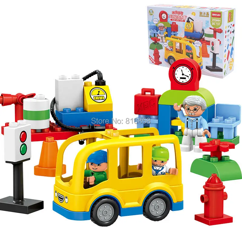 

Original HUIMEI 29PCS Little City Yellow Bus Blocks Set Educational Toys Building Bricks Children Gift Compatible with Duploe