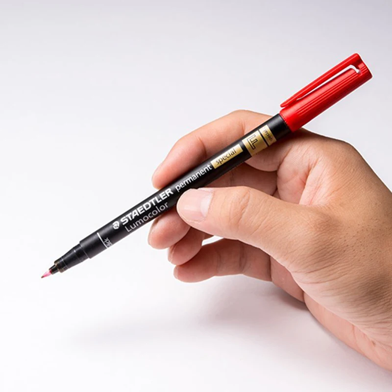 STAEDTLER Markers & Highlighters Glass Marker Professional anti-decolored non-erasable Marker Pen