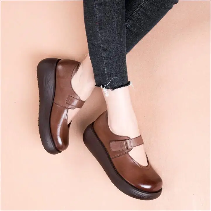 GKTINOO/Женская обувь на платформе ручной работы; женская обувь из натуральной кожи; женские мягкие удобные танкетки в винтажном стиле; дышащие туфли-лодочки - Цвет: Коричневый