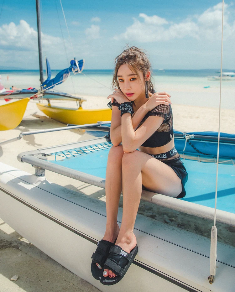 19065- (4)