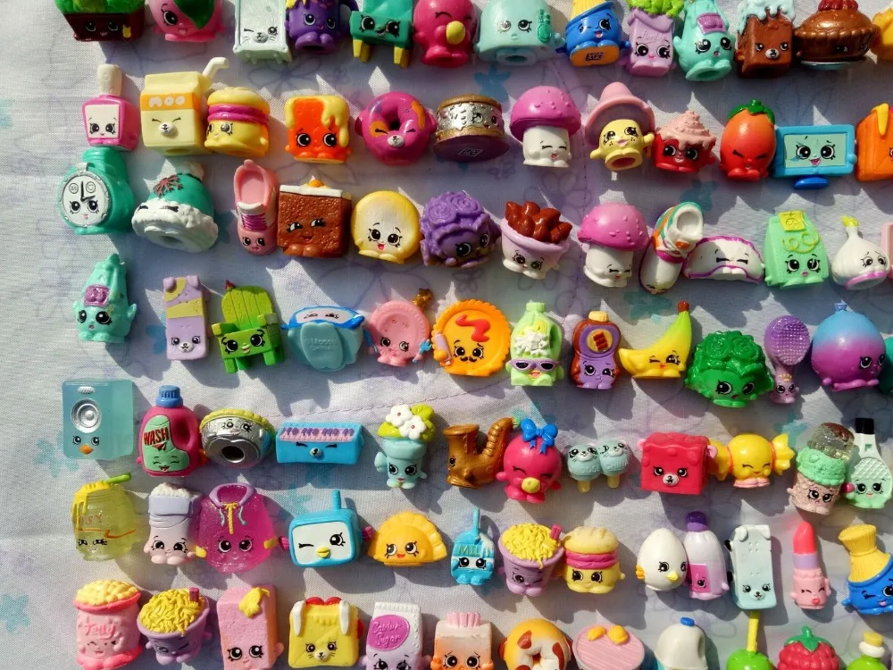 

100pcs/lot Fruit Action Figures Mini Vinyl Dolls Toys Set Party Supply Collection Family Christmas Gift Children Figures Toy