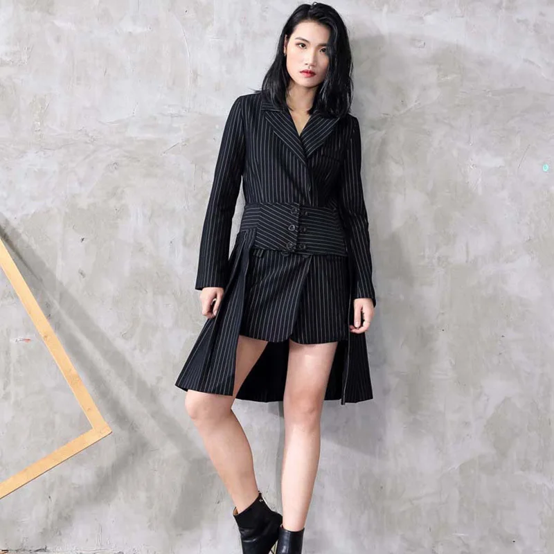 [EAM] Новинка, Весенняя черная полосатая Свободная юбка с отворотом и длинным рукавом, нестандартная юбка, костюм из двух частей, женская мода, JC507