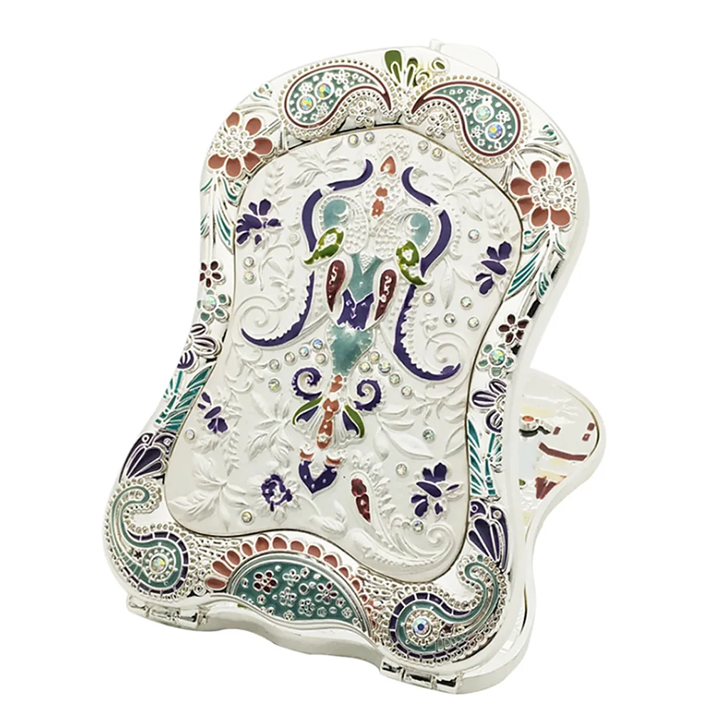 

Jewelry Gift Compact Mirror Portable Reflection Travel Durable Makeup Metal With Vintage Design Two-sided Shield Shape Foldable