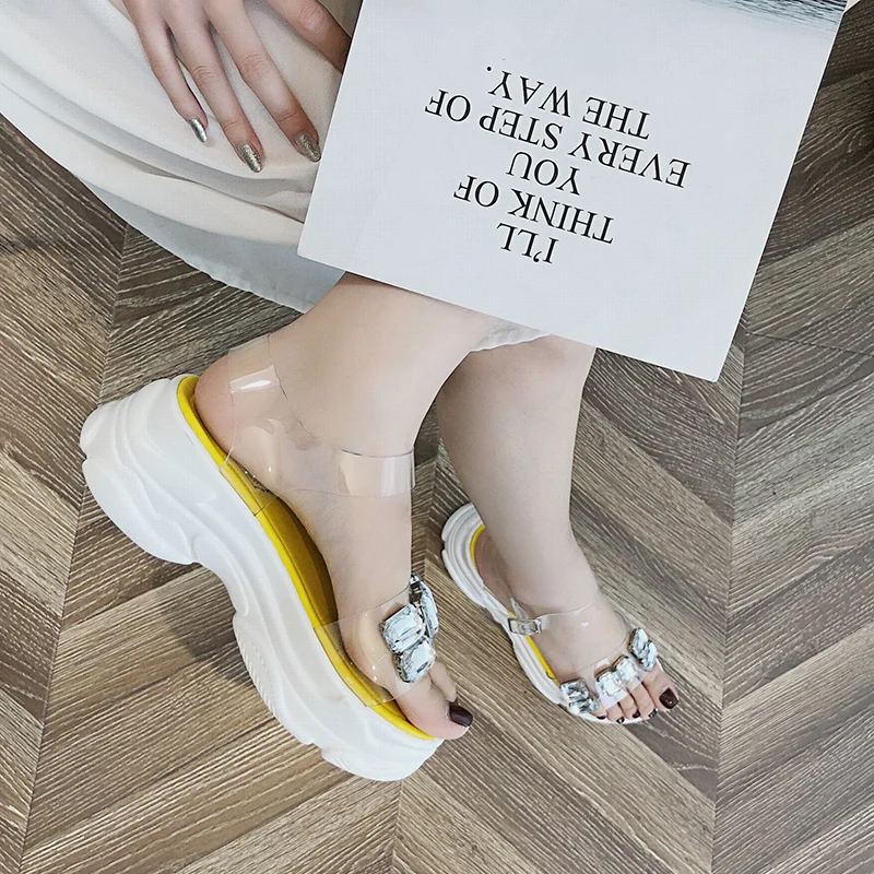 Sandalias موهير 2019 المرأة الأزياء عالية الجودة الصيف الصنادل السيدات زيادة PVC شفافة شقة صنادل أرضية m864