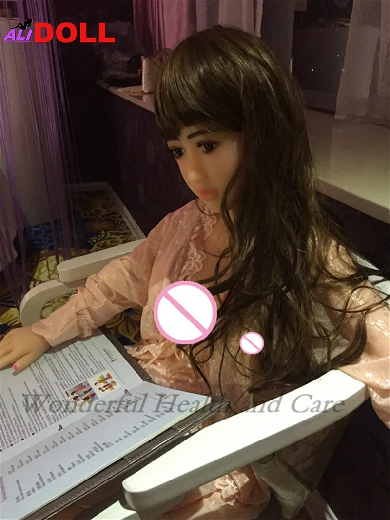 Free-Shipping-145cm-Japanese-Love-Doll-High-Quality-Medical-Real-TPE-with-Skeleton-Artificial-Vagina-Anal (1)