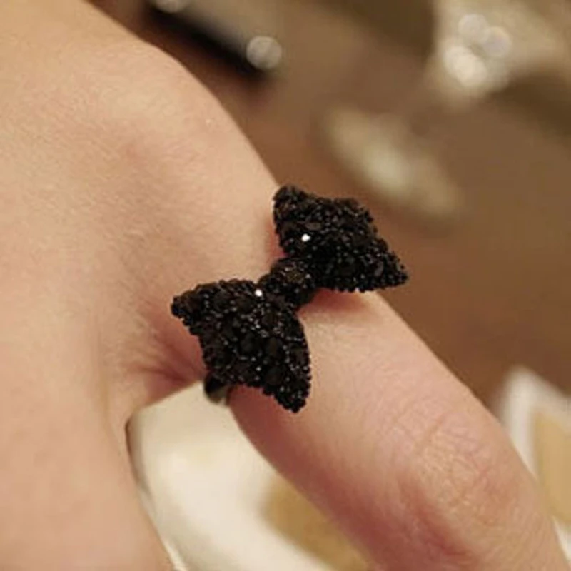 

Lovely Adjustable Black Rings For Women Fashion Vintage Butterfly Bow Ring Simple Rhinestone Female Jewelry Sieraden Bisuteria