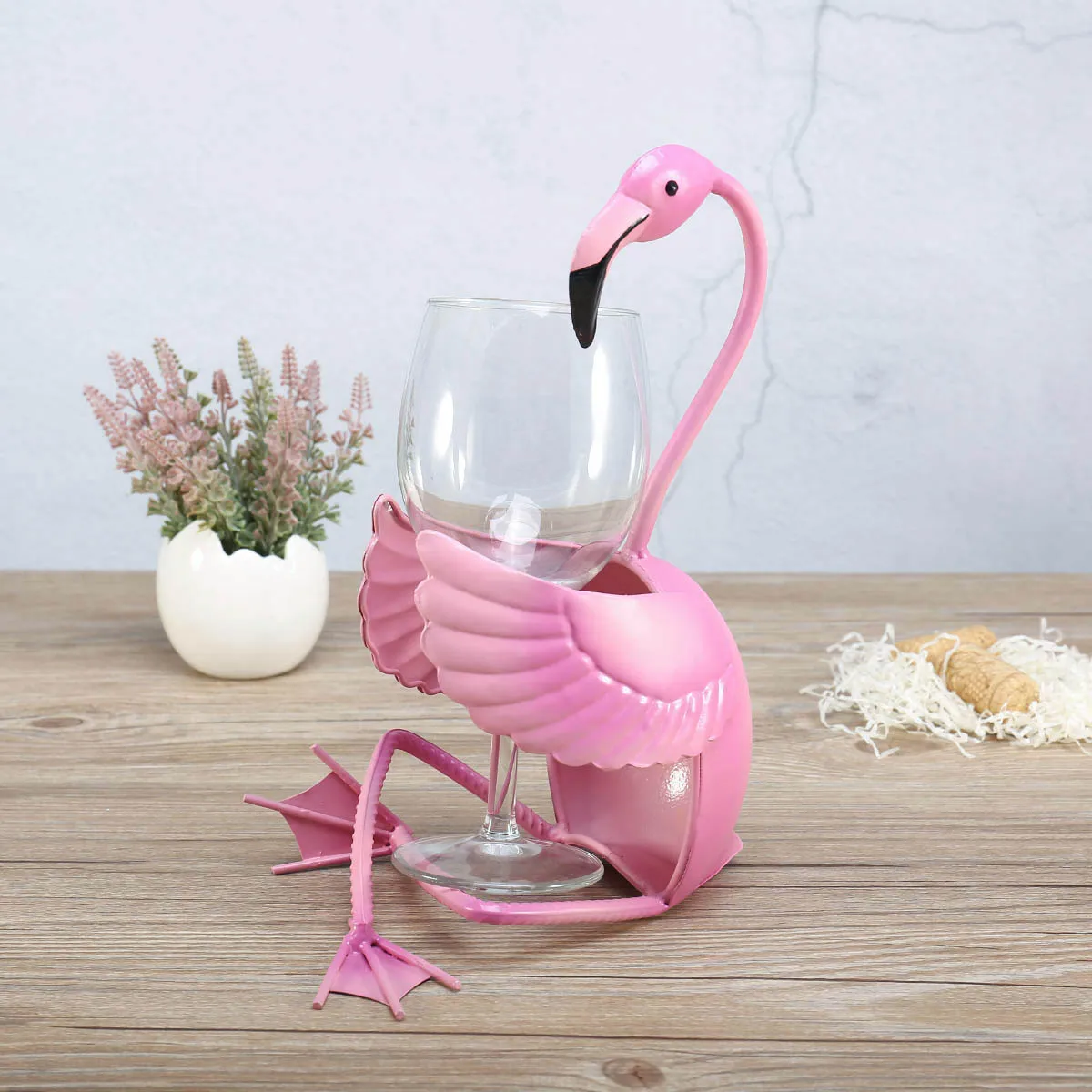 

TOOARTS Pink Flamingo Sculpture Wine Holder Wine shelf Metal Practical Sculpture Home Decoration Interior Ornamentation Crafts