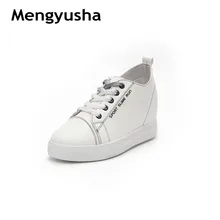 Г. Новые весенне-летние женские туфли для увеличения роста нескользящая обувь для студентов на шнуровке