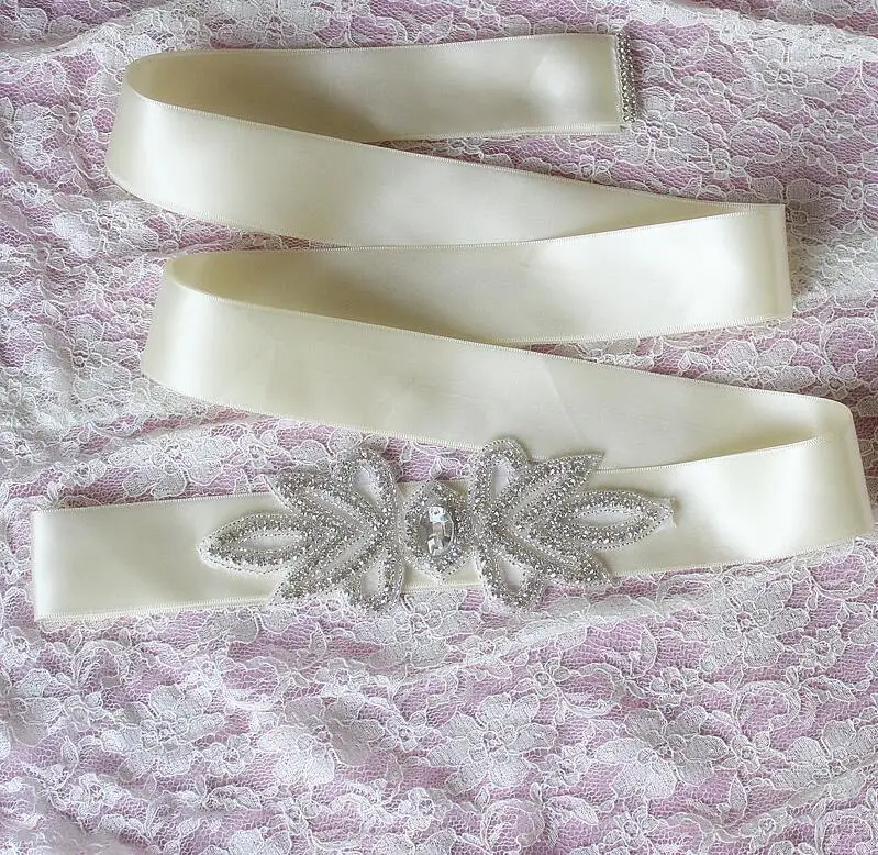 JaneVini горячая Распродажа с кристаллами, атласное пояс невесты с камнями Свадебные ремни невесты для платьев Алмазный бисер Ленты Аксессуары: пояса - Цвет: Слоновая кость