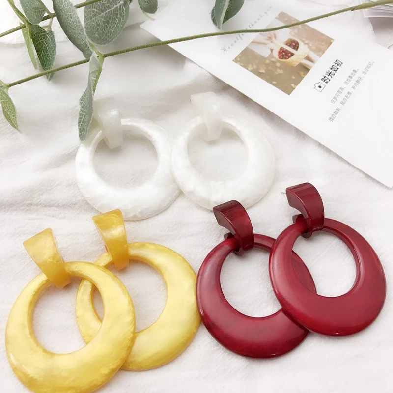 

Free Shipping Exaggerated Yellow Dark Red White Resin Elegant Fashion Popular Earring