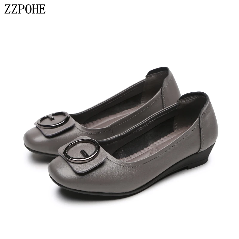 Beste ZZPOHE Schoenen Vrouw 2018 Herfst Mode Echt Leer Vrouwen Flats Schoenen Vrouwelijke Slip op Casual Moeder Schoenen gratis verzending