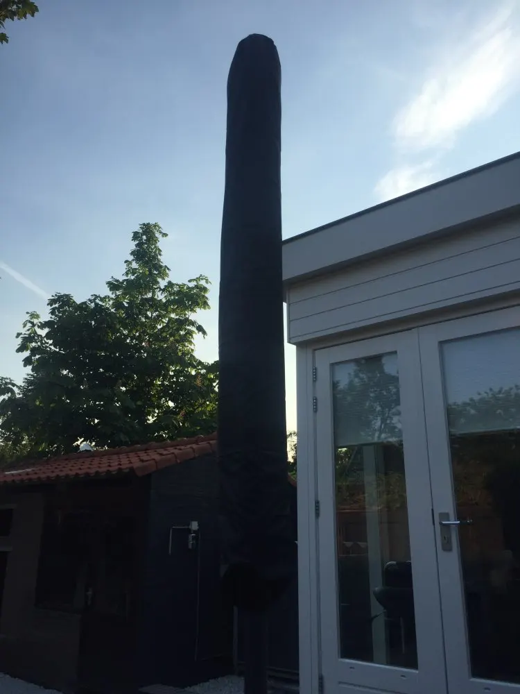 UTB8f0IdzCnEXKJk43Ubq6zLppXal