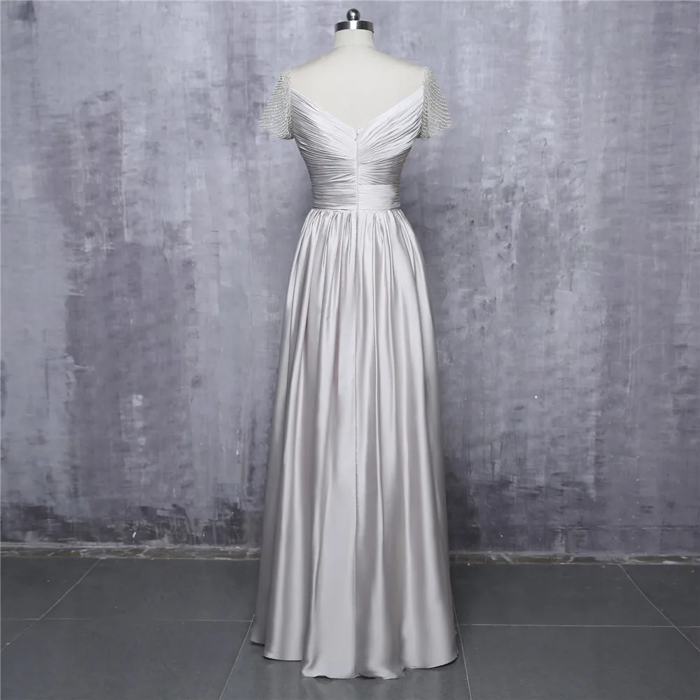 Prata celebridade vestidos a linha v-neck boné