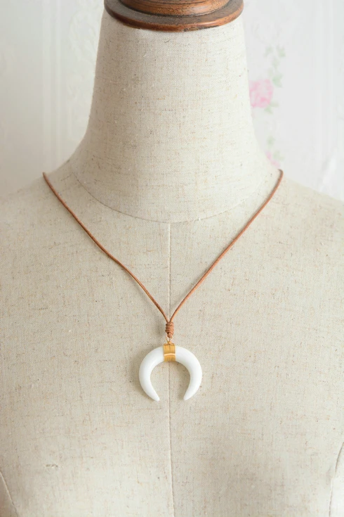 Pendant Necklaces Natural Shell Horn Leather Cord Charm Necklace Fashion Women Neclaces Leather Jewellery - Image 3