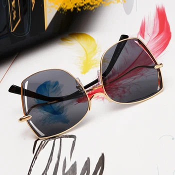 

2019 Summer Style Frame Bending Leg Fashion Hollow Polarized Sunglasses Men Women Sun Glasses Shopping Party