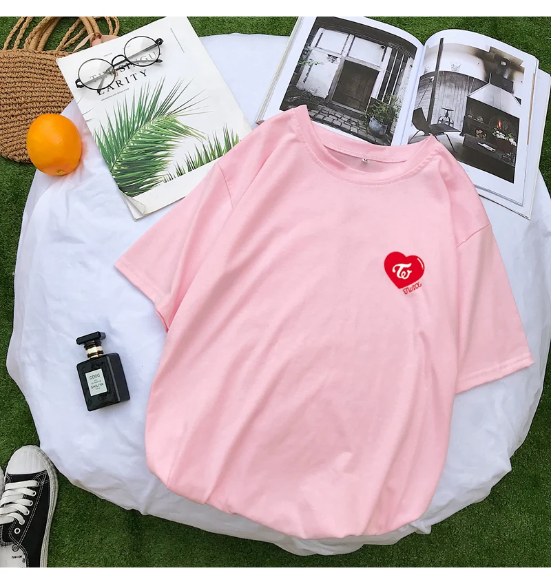 Women T Shirts Streetwear Fashion Summer Korean Kpop TWICE T-Shirt Casual Loose Harajuku Kawaii Heart Print Tops Tee Shirt Femme (12)