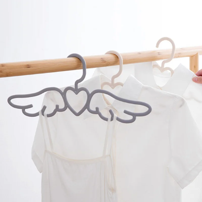 

DINIWELL 5 Pcs Angel Wings Shape Traceless Non-slip Hanger Wardrobe Organizer For Home Hotel Clothes Hangers Scarf Tie Hook