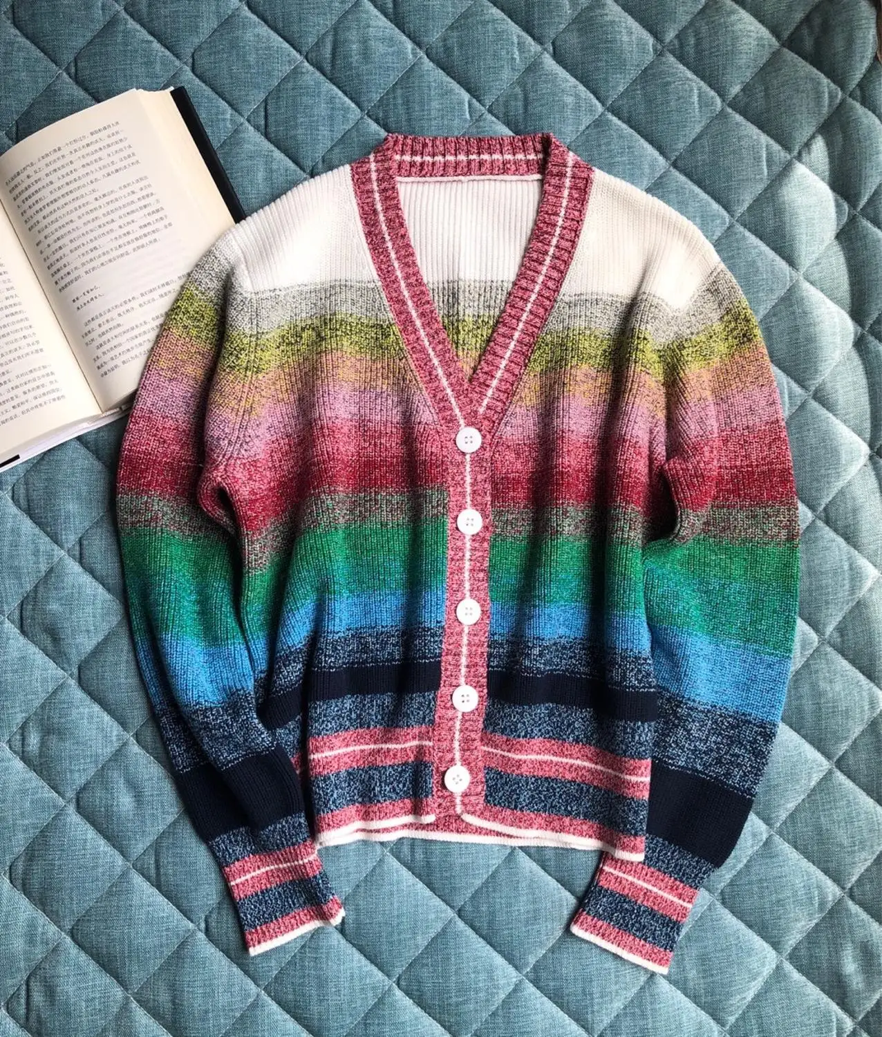 

Gradient Cardigan Women Loose Sweater Button V Neck Coat Female Sweaters Casual