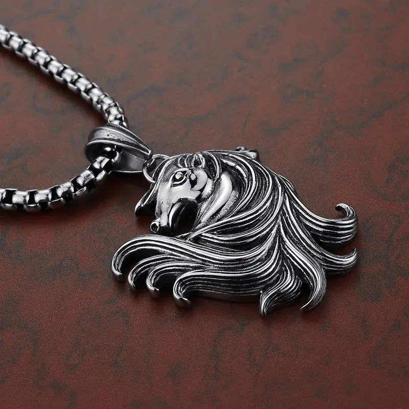 

New Constellation Necklace 12 Zodiac Horse Pendant European and American Titanium Steel Pegasus Necklace