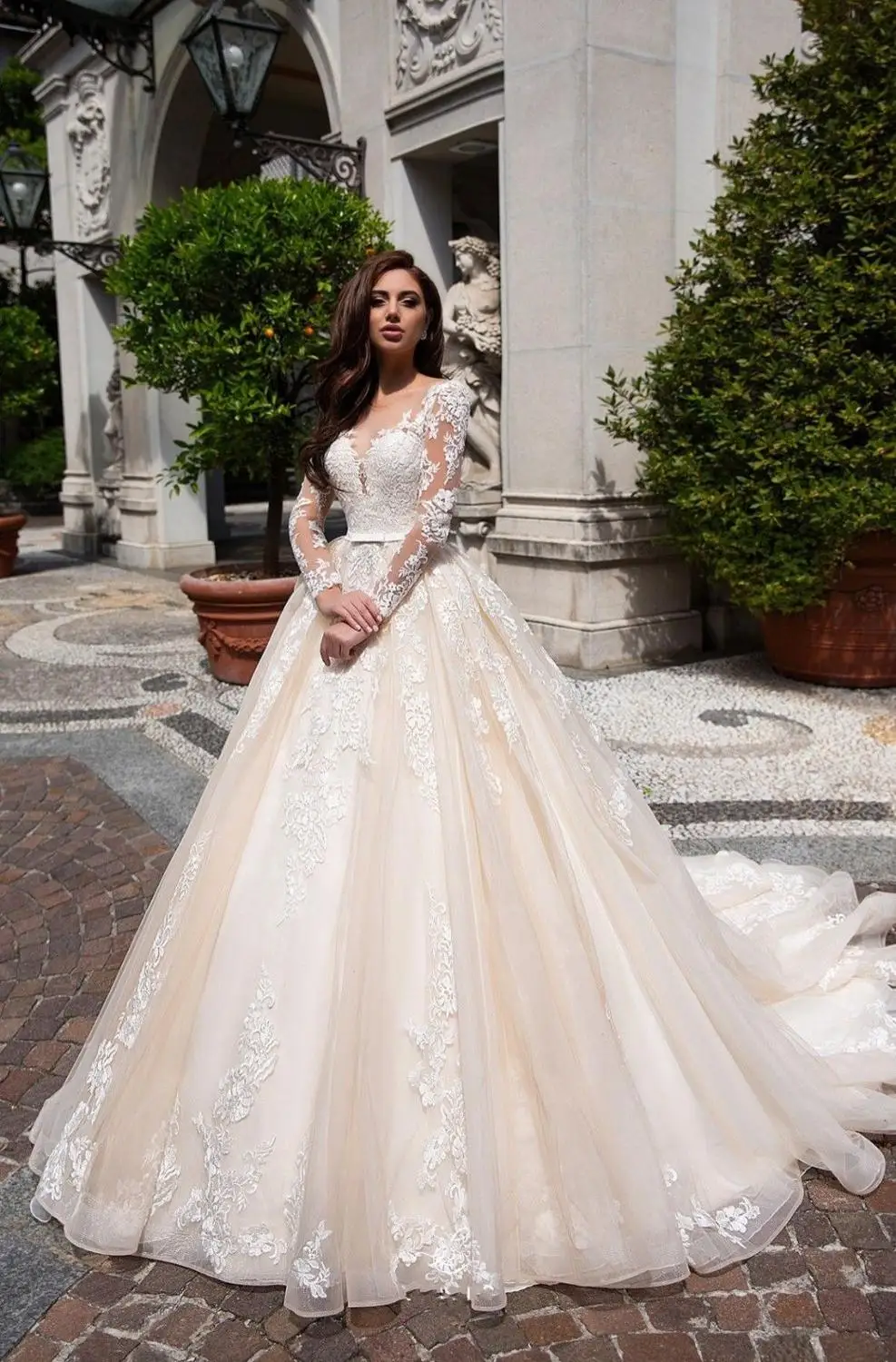 

Custom Made Long Sleeves A-Line Wedding Dress 2019 Fashion Scoop Neck Button Vintage Bridal Gown Vestido de Noiva Plus Size