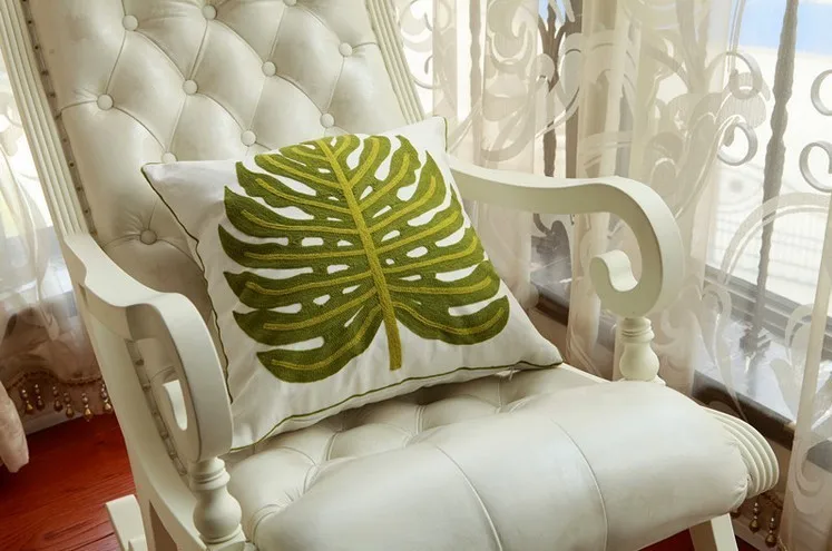 Hot new national style sofa /carcushions Flowers and Fashion Pillows decorate Hand-embroidered almofadas