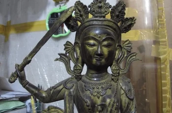 

18 Tibet Copper Bronze Take Sword Manjusri Bodhisattva Guanyin Kwan-Yin statue 8.02