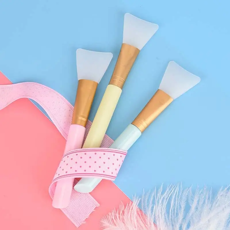 

1 Pcs Facial Mask Stirring Brush Soft Silicone Makeup Brush Women Skin Face Care For Girl Cosmetic Tools Dropshipping 3 Colors