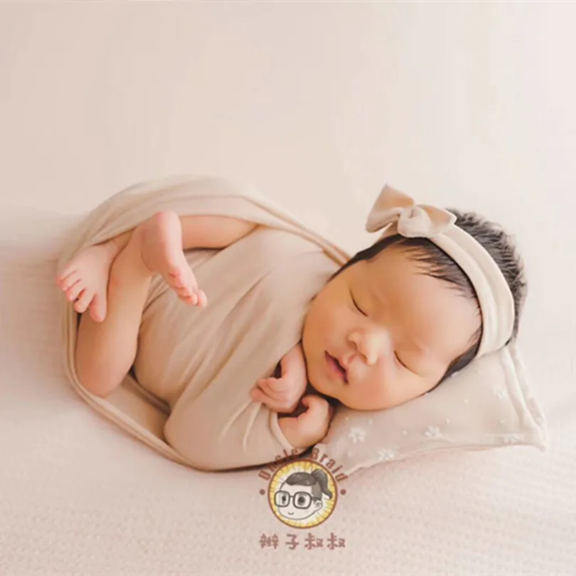 

Beige Newborn Tieback and Wrap set Baby Girl Headband Baby Cocoon Posing Fabric Props Layer Filler Swaddle Wrap Photo Props