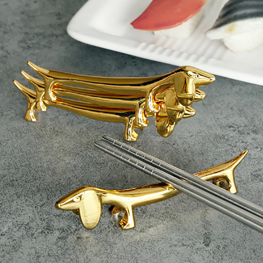 

1PC Chopstick Holder Novel Metal Dog Pattern Sturdy Durable Chopsticks Rest Spoon Stand Fork Knife Holder Decoration
