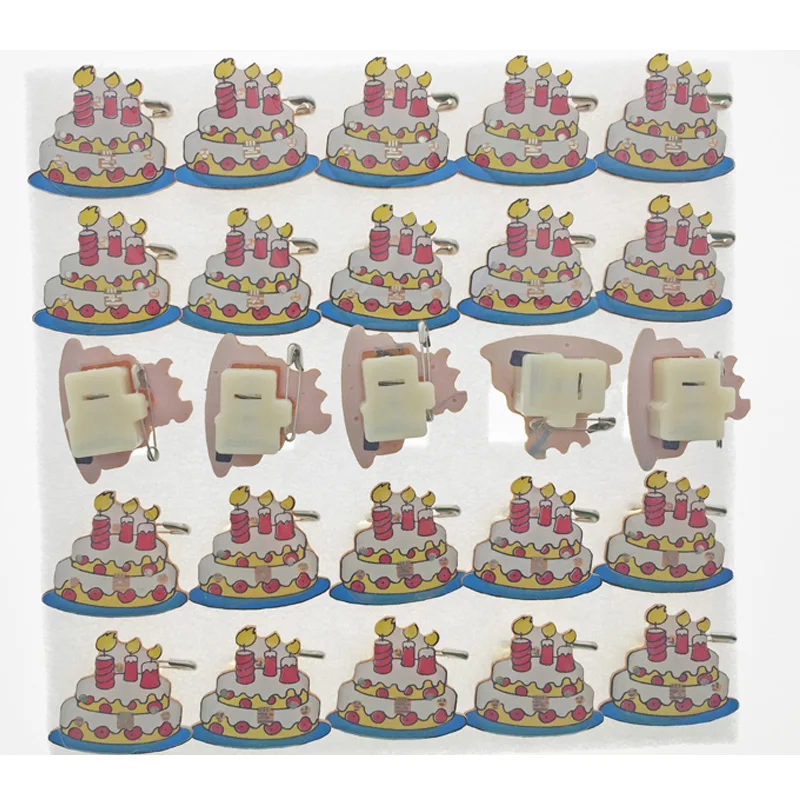 GlowLight UpLuminous FlashChildLed Toy Birthday Cake Brooch Glow In The Dark Birthday Christmas Wedding Party Gift  (5)