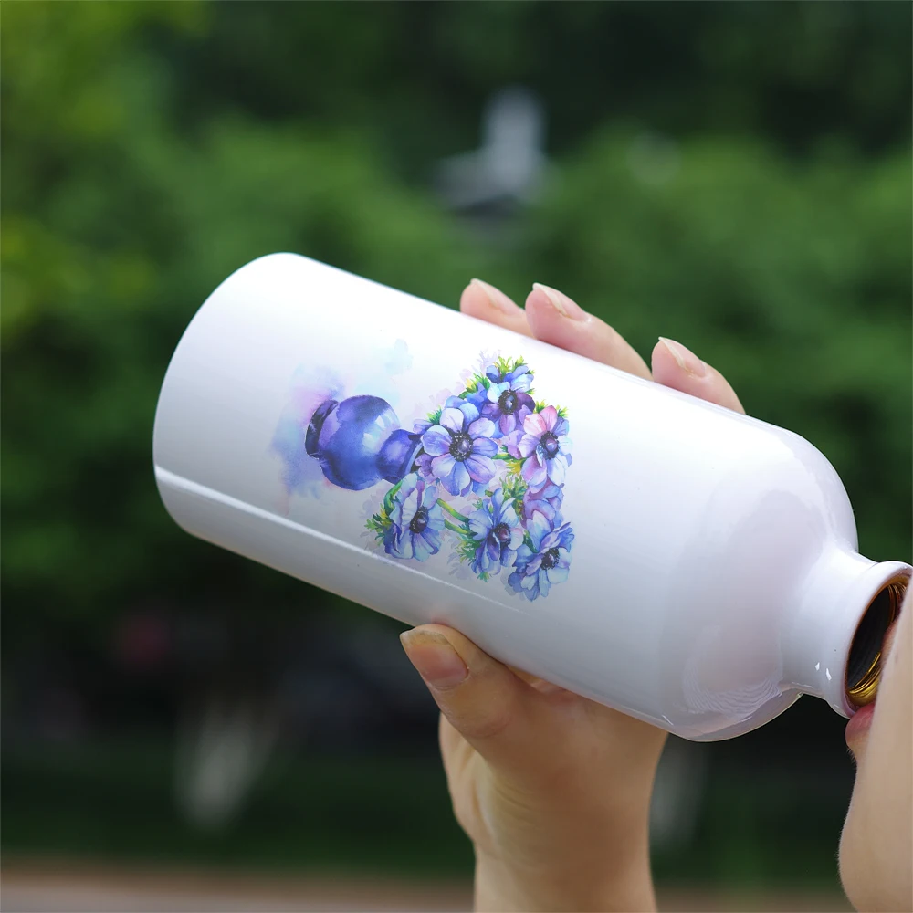 

Watercolor Painting Flowers Theme Print Bottle for Outdoor Sport Camping Biking Hiking Climbing with Carabiner 600ml Aluminum