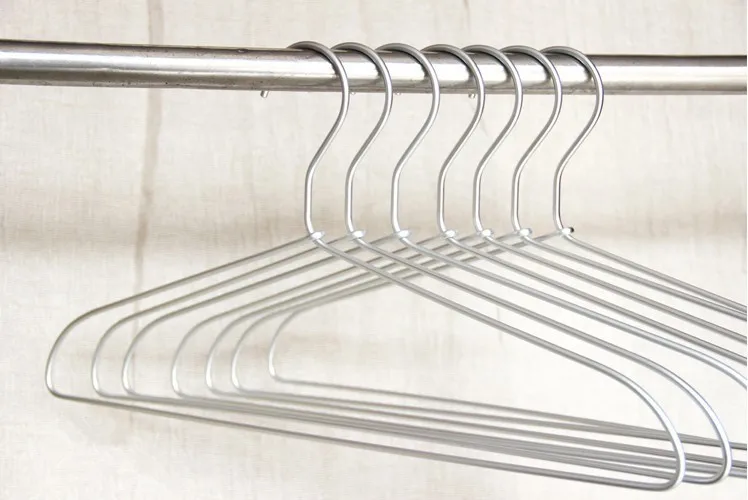 

[Free shipping] Luxury Aluminum Tops Hanger ,Strong Metal Hanger (20 pieces/ Lot)