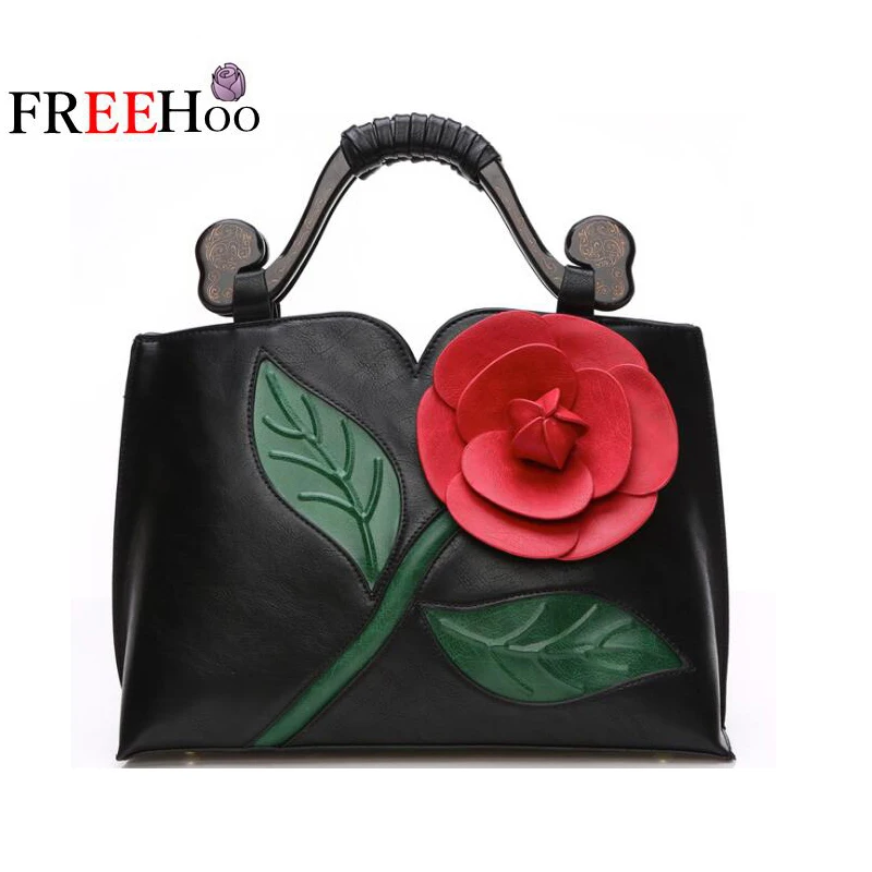 кожаные сумки женские с аппликацией. сумки с кожаными цветами. женские сумочки креативные фон. дамские сумки на валберис. сумки с кожаными цветами.