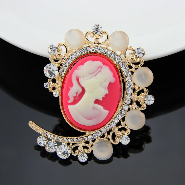 

Women Vintage Cameo Brooch Rhinestone Opal Brooch Pins CC Pretty Beauty Queen Luxurious Palace Jewelry Accessories
