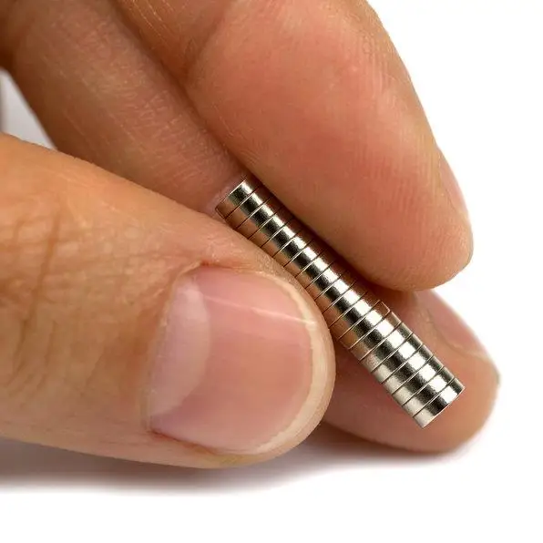 

200/100pcs Bulk Small Round NdFeB Neodymium Disc Magnets Dia 4mm x 1mm N35 Super Powerful Strong Rare Earth NdFeB Magnet 4*1