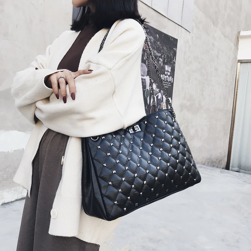 High Quality Leather Handbags Big Rivet Women Bag Female Fashion Rivet Tote Bags Designer Brand Shoulder Bag Lady Large Bolsos High Quality Leather Handbags Big Rivet Women Bag Female Fashion Rivet Tote Bags Designer Brand Shoulder Bag Lady Large Bolsos