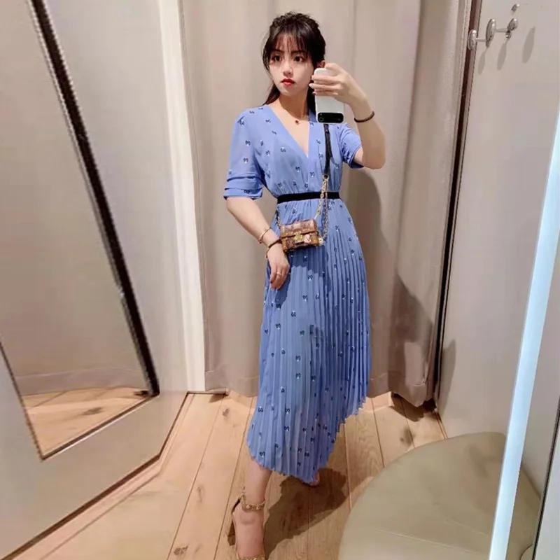 

New Self-cultivation V-collar Embroidery Irregular Women Dress In Spring and Summer of 2019 V-Neck Print Women Dress