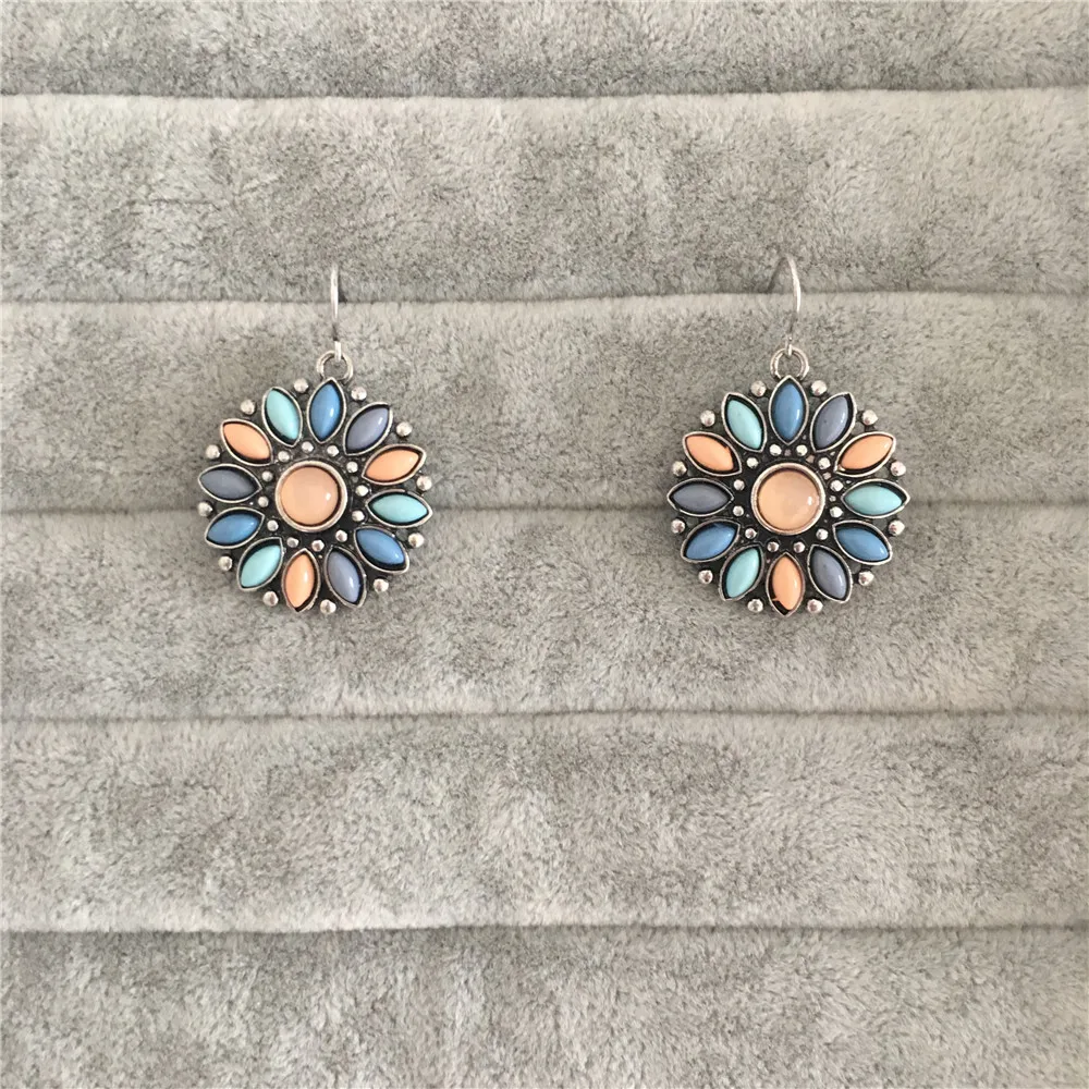 

Bohemian Vintage Coral Blue Boat Stone Round Charm Fish Hook Earrings For Women Fashion Jewelry