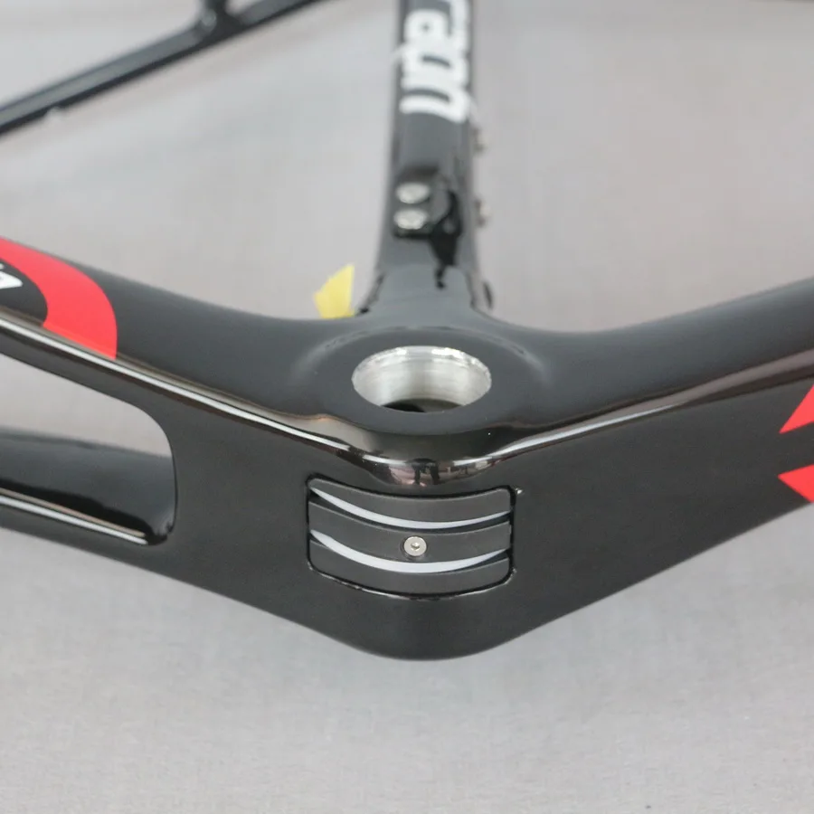 Best Hight modulus toray t1000 carbon fiber black fox BSA normal brakes all internal cable road bike frame FM066 9