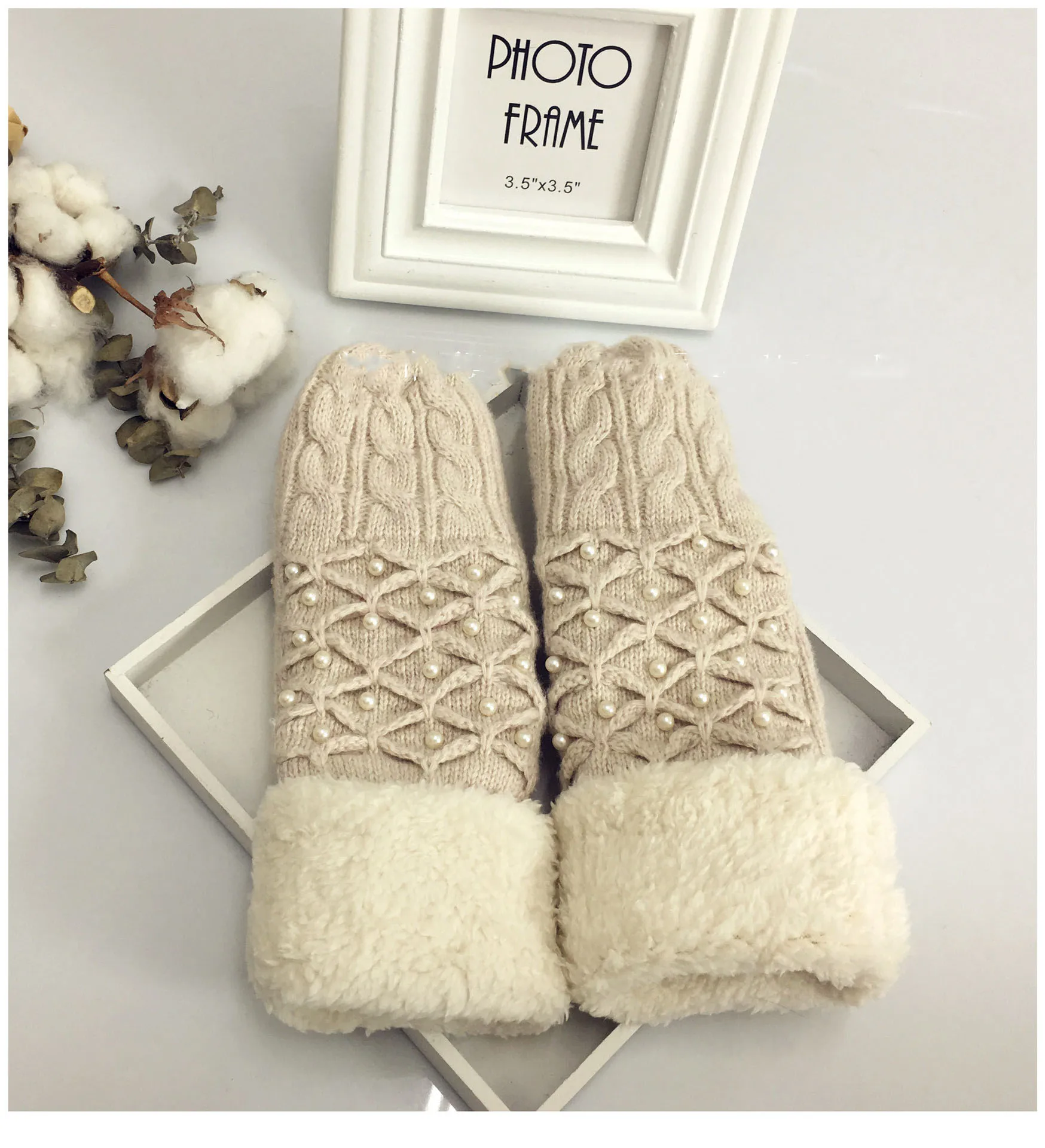 

Fashion Solid Cashmere Winter Pearl Gloves Women Warm Wool Knitted Twist Gloves For Women Ladies Cute Laine Guantes Mujer