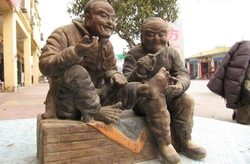 

10" Chinese WuCai porcelain kindly carline for Old Man shear nail Statue