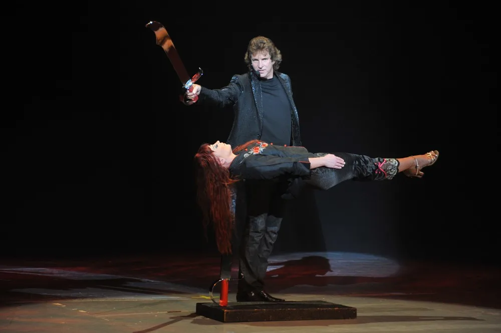 

China Sword Suspension Illusion Illusion Magic - Stage Magic